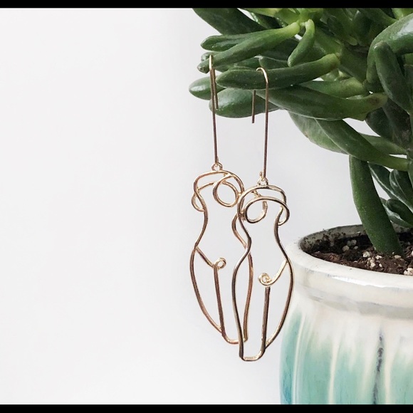 New Abstract Female Nude Body Earrings Gold Tone - Picture 7 of 7